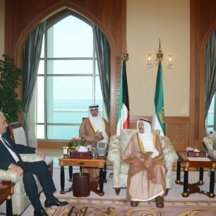 مكتب سامح عاشور المحامي (1)